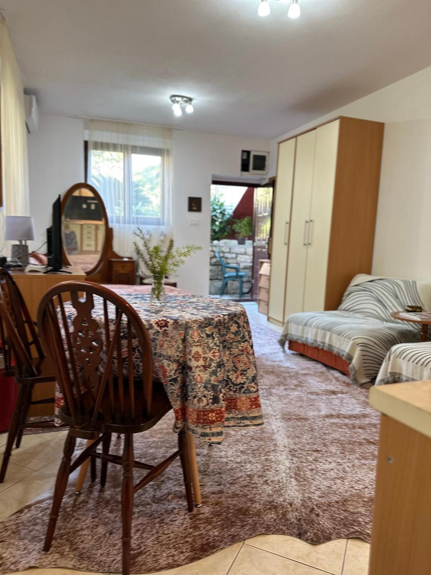 Studio Apartment Palma ヘルツェグ・ノヴィ エクステリア 写真